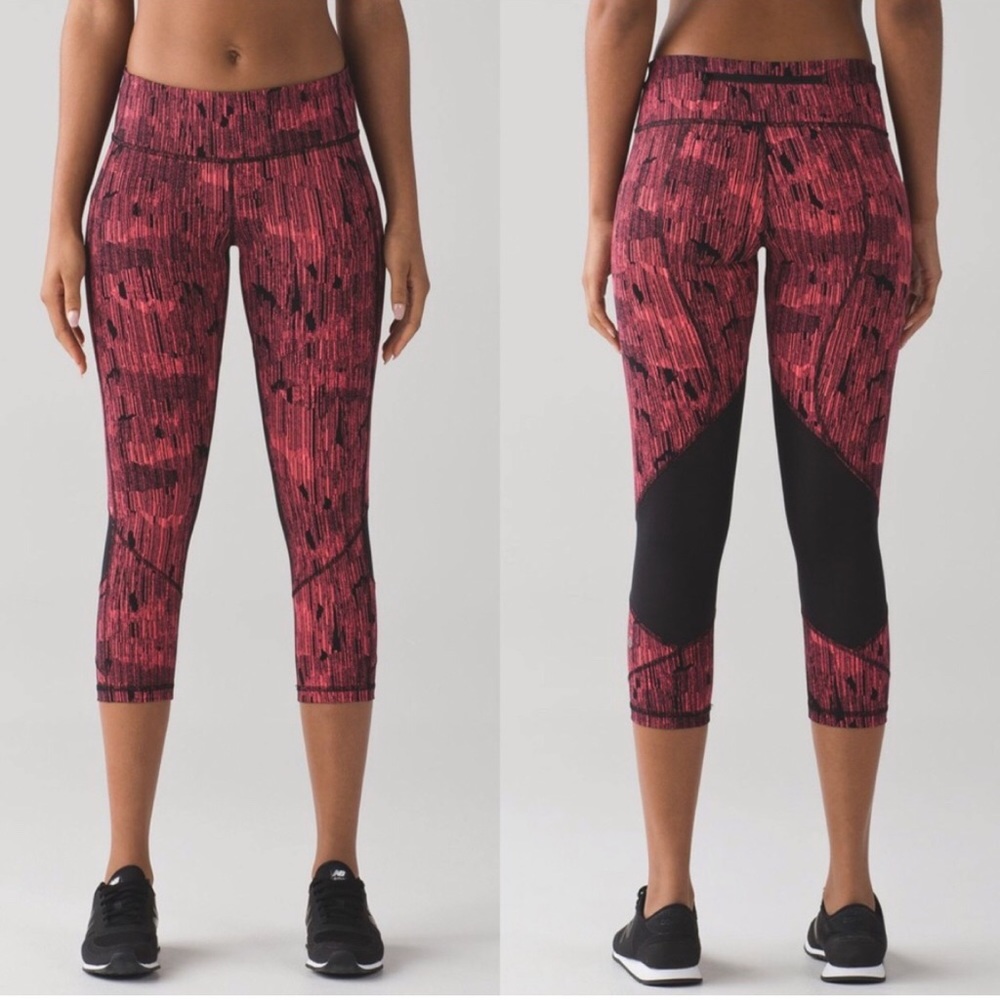 Lululemon Pace Rival Crop Down Pour Coral Size 6